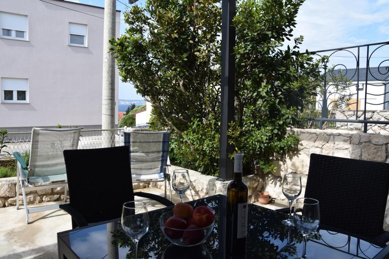 Apartman Vitamare 160 M From The Beach Нови-Винодолски Экстерьер фото