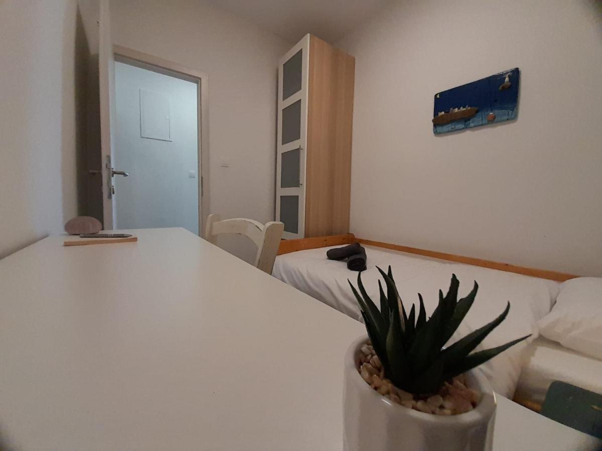 Apartman Vitamare 160 M From The Beach Нови-Винодолски Экстерьер фото