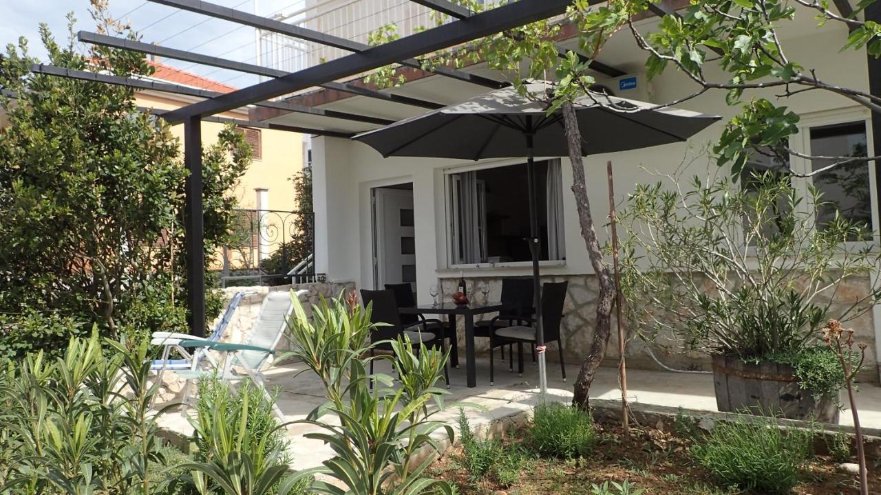 Apartman Vitamare 160 M From The Beach Нови-Винодолски Экстерьер фото