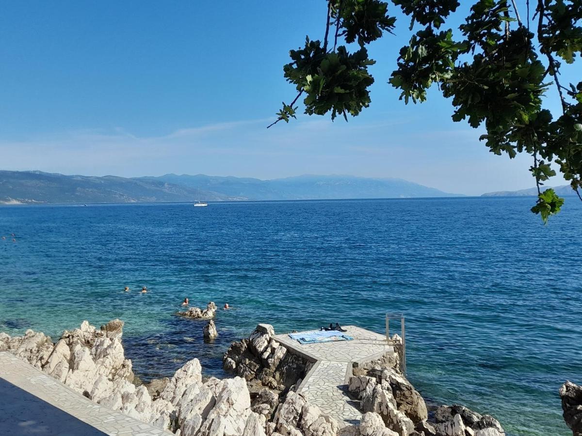 Apartman Vitamare 160 M From The Beach Нови-Винодолски Экстерьер фото
