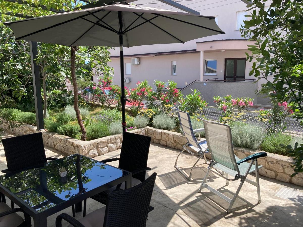 Apartman Vitamare 160 M From The Beach Нови-Винодолски Экстерьер фото