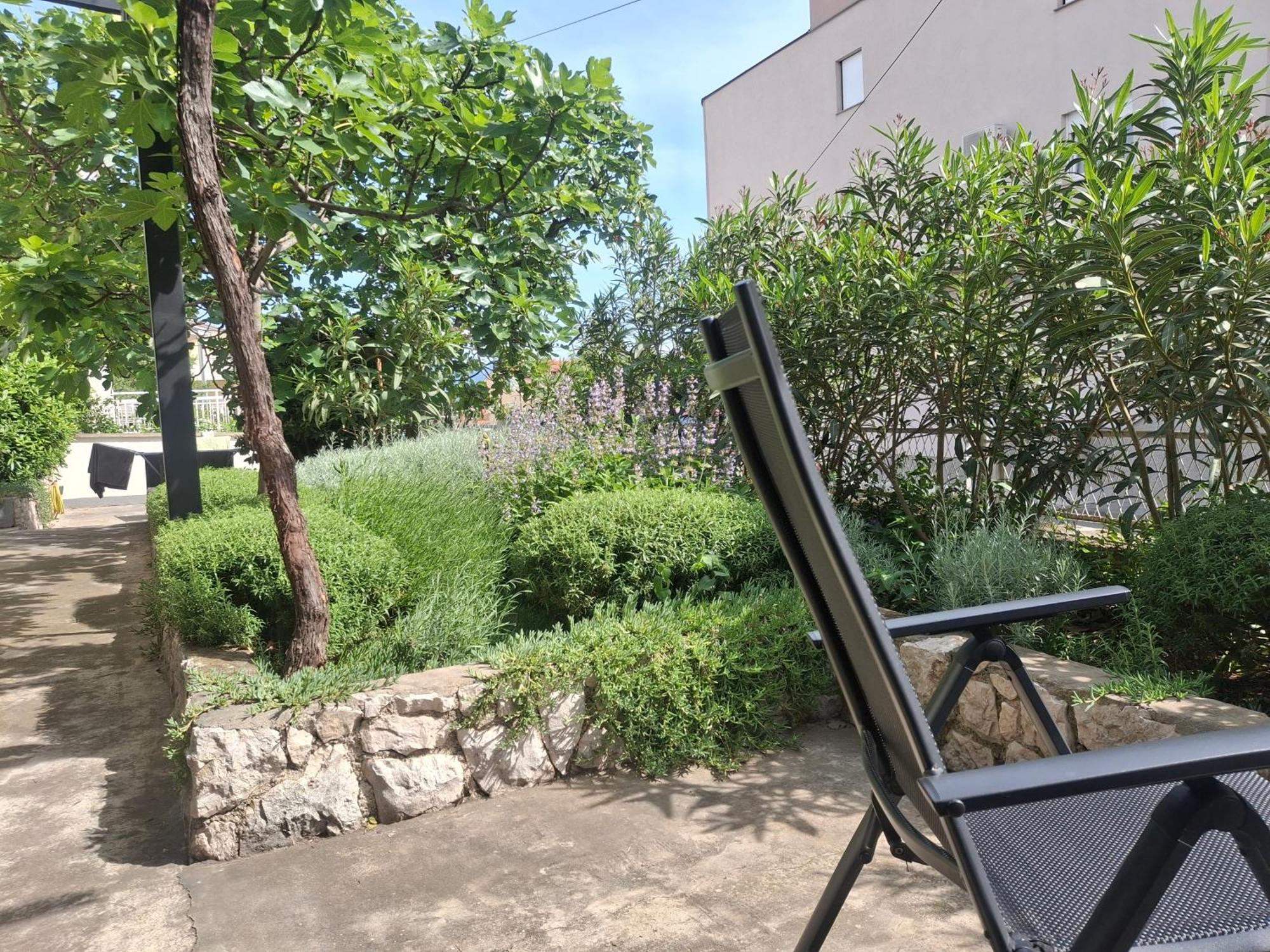 Apartman Vitamare 160 M From The Beach Нови-Винодолски Экстерьер фото